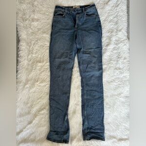 A&F Slim Straight, Ultra High Rise (Curve Love)